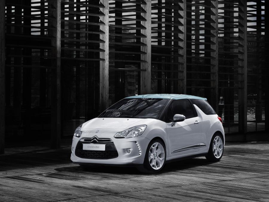  Citroen DS3 2009 года  (фото 56 из 72)